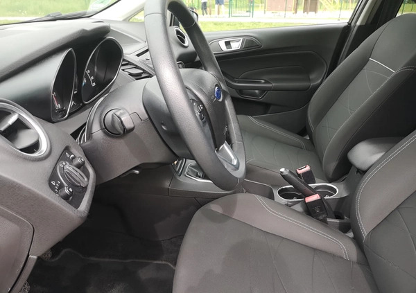 Ford Fiesta cena 27700 przebieg: 132827, rok produkcji 2013 z Frampol małe 254